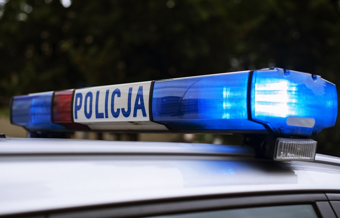 Podjęcie próby samobójczej na moście Solidarności na oczach policjantów