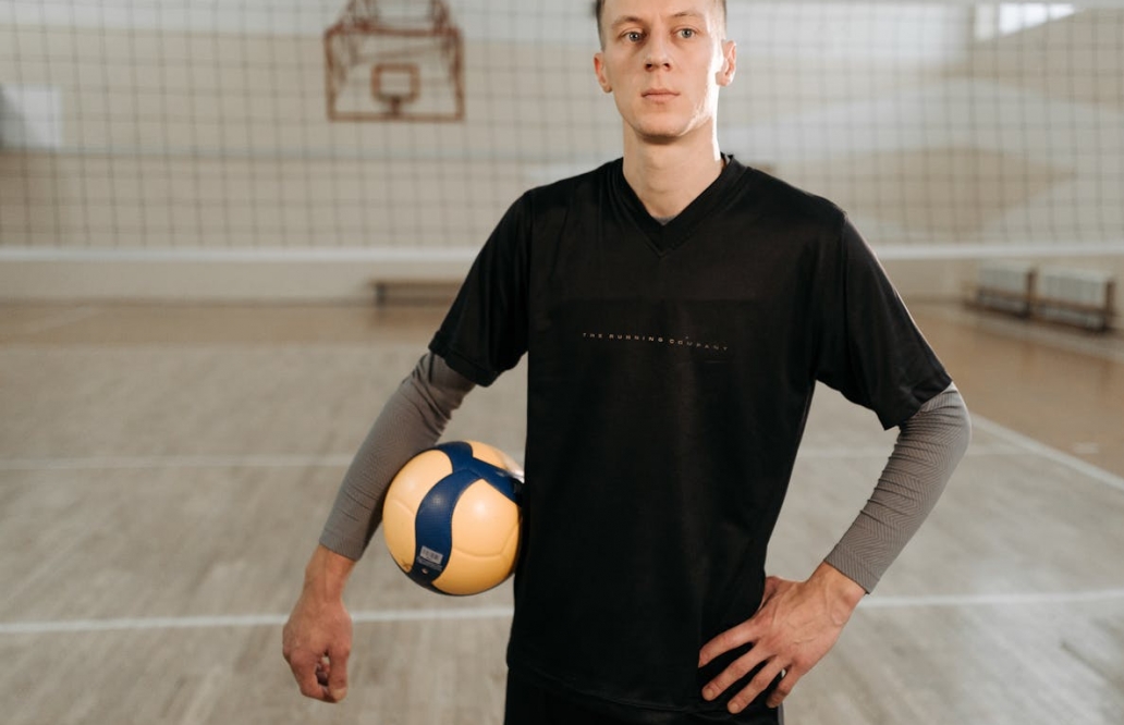 Płoccy piłkarze ręczni z zespołu BHT Petra Płock w drodze na europejski turniej