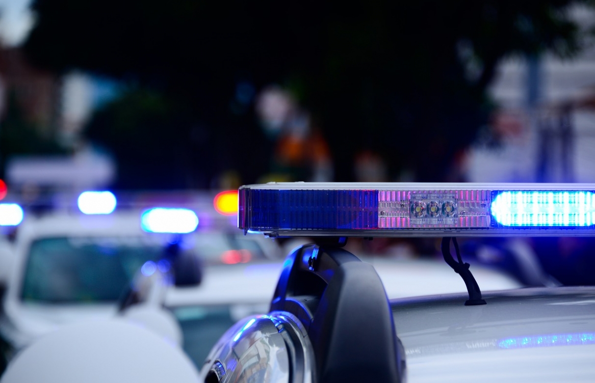 Policja wkroczyła do sierpeckiego domu, odkrywając nielegalną wytwórnię tytoniu