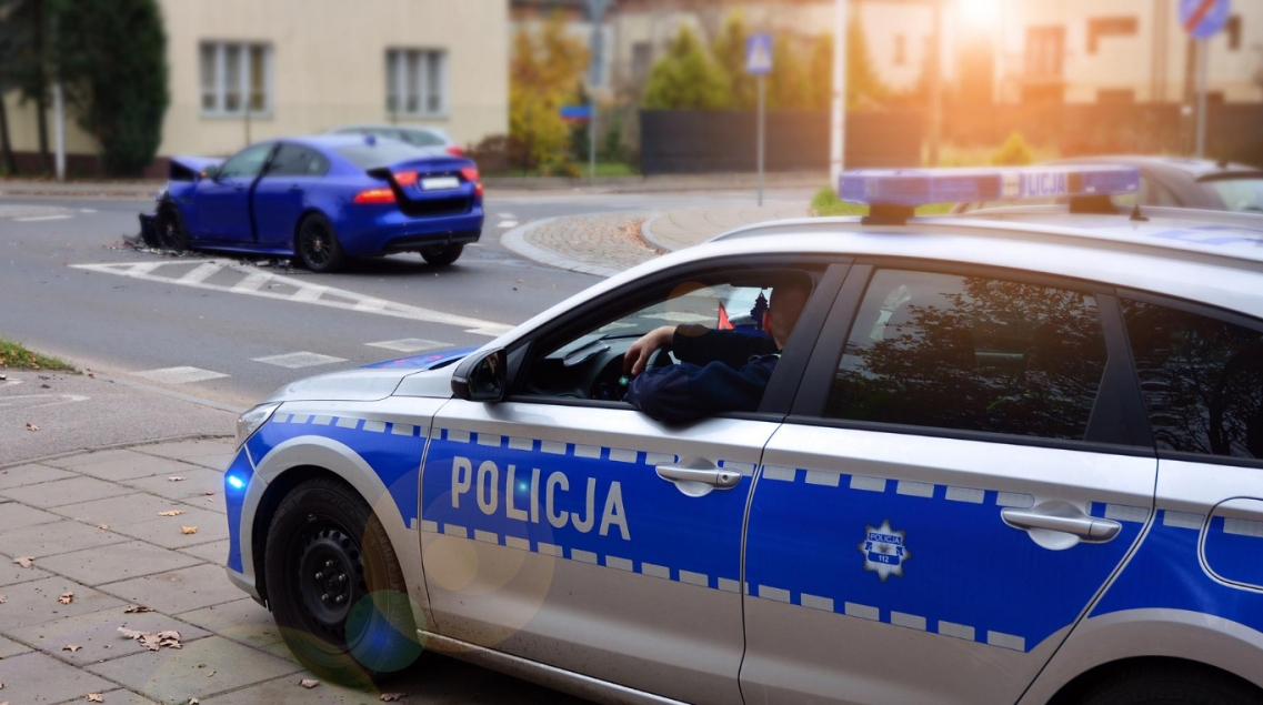 Próba samobójcza na moście im. Legionów Piłsudskiego skończyła się pomyślnie dzięki natychmiastowej reakcji policjanta