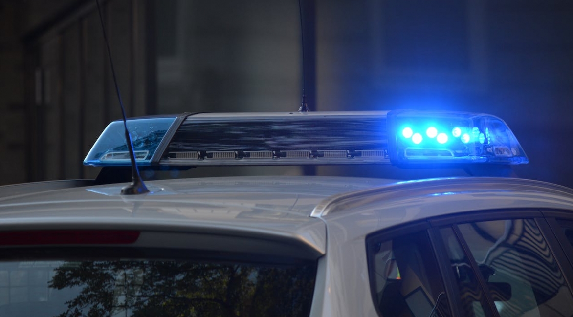 Dzielnicowy z Sierpca odkrywa sekret 63-letniego mężczyzny: posiadanie narkotyków